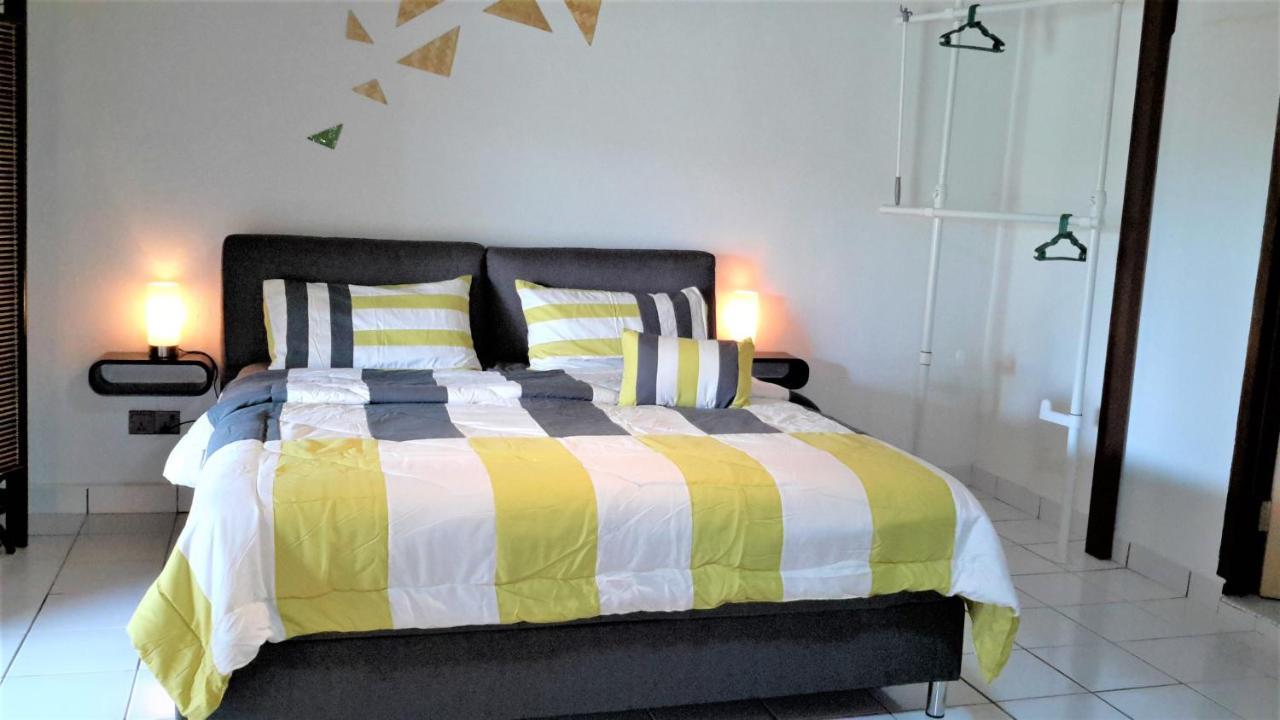 Sabandy House B&B Padang Mat Sirat Екстер'єр фото