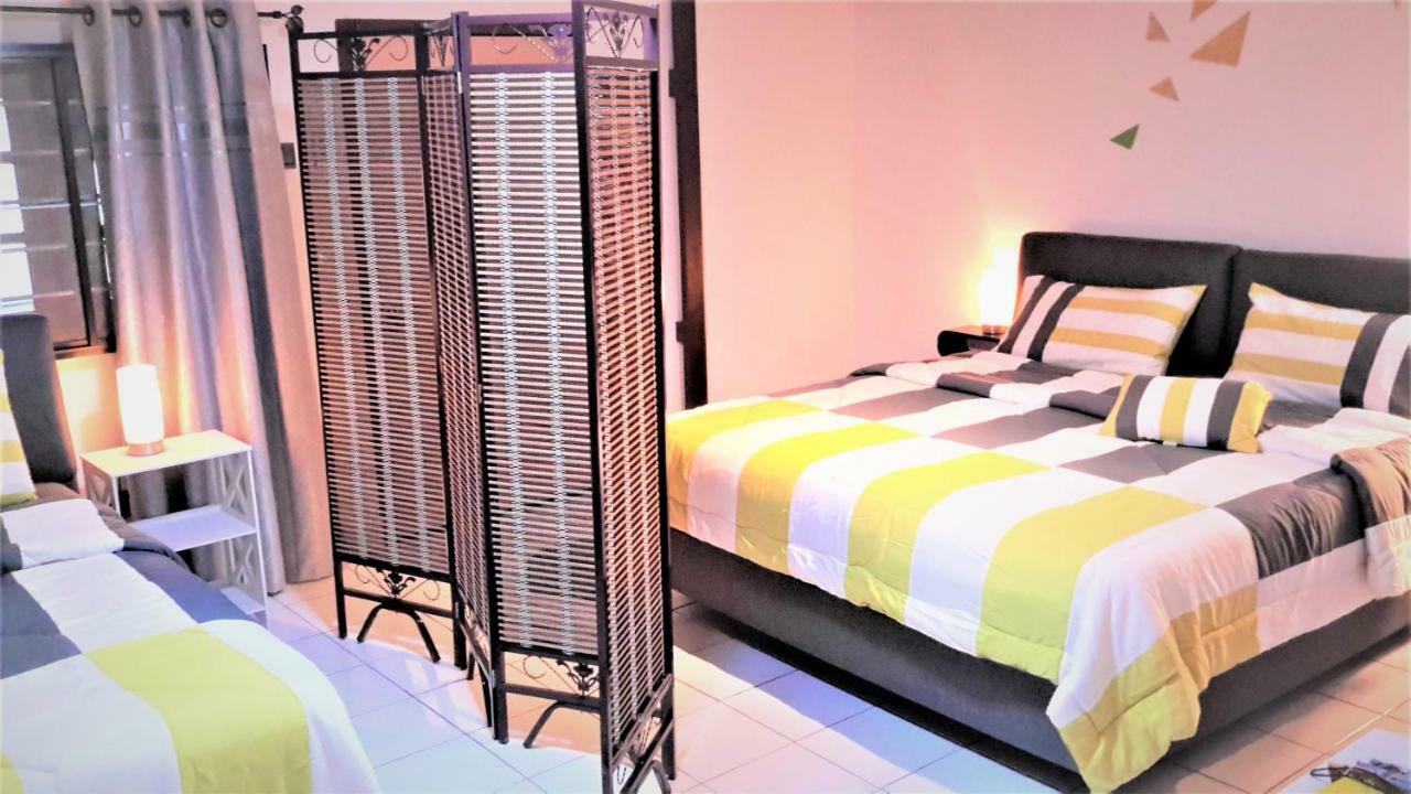 Sabandy House B&B Padang Mat Sirat Екстер'єр фото