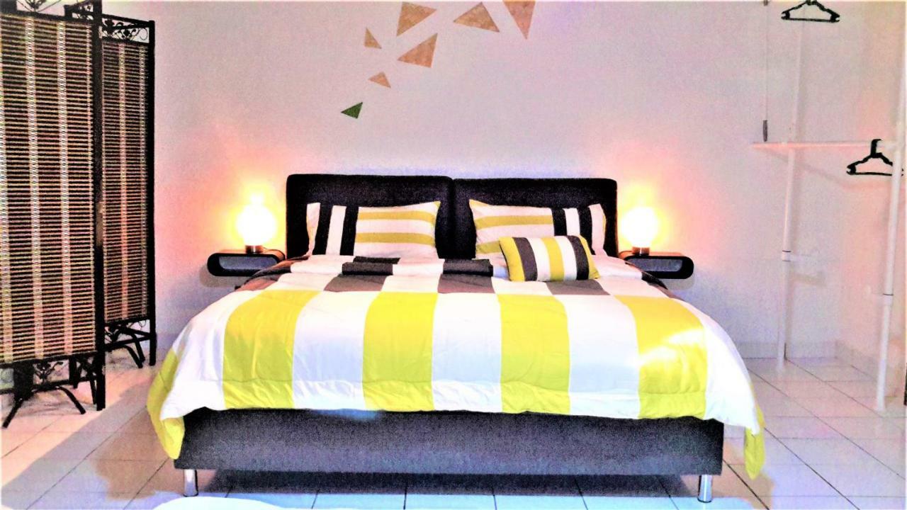 Sabandy House B&B Padang Mat Sirat Екстер'єр фото